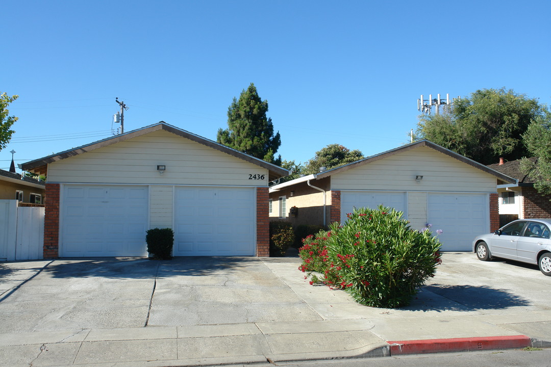 2436 Karen Dr in Santa Clara, CA - Building Photo