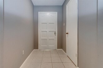 7659 Winkle Wood Ln in Houston, TX - Building Photo - Building Photo