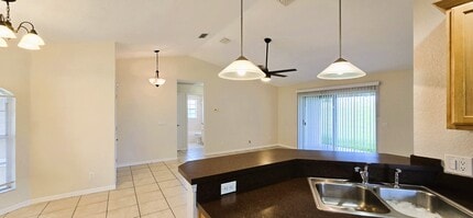 537 Central Rdg Ln in Frostproof, FL - Building Photo - Building Photo