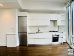 East 44th Street in New York, NY - Building Photo - Building Photo
