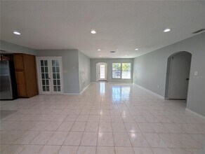 6947 Bottle Brush Dr in Port Richey, FL - Building Photo - Building Photo