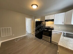 296 Pecan Ave SW in Concord, NC - Building Photo - Building Photo