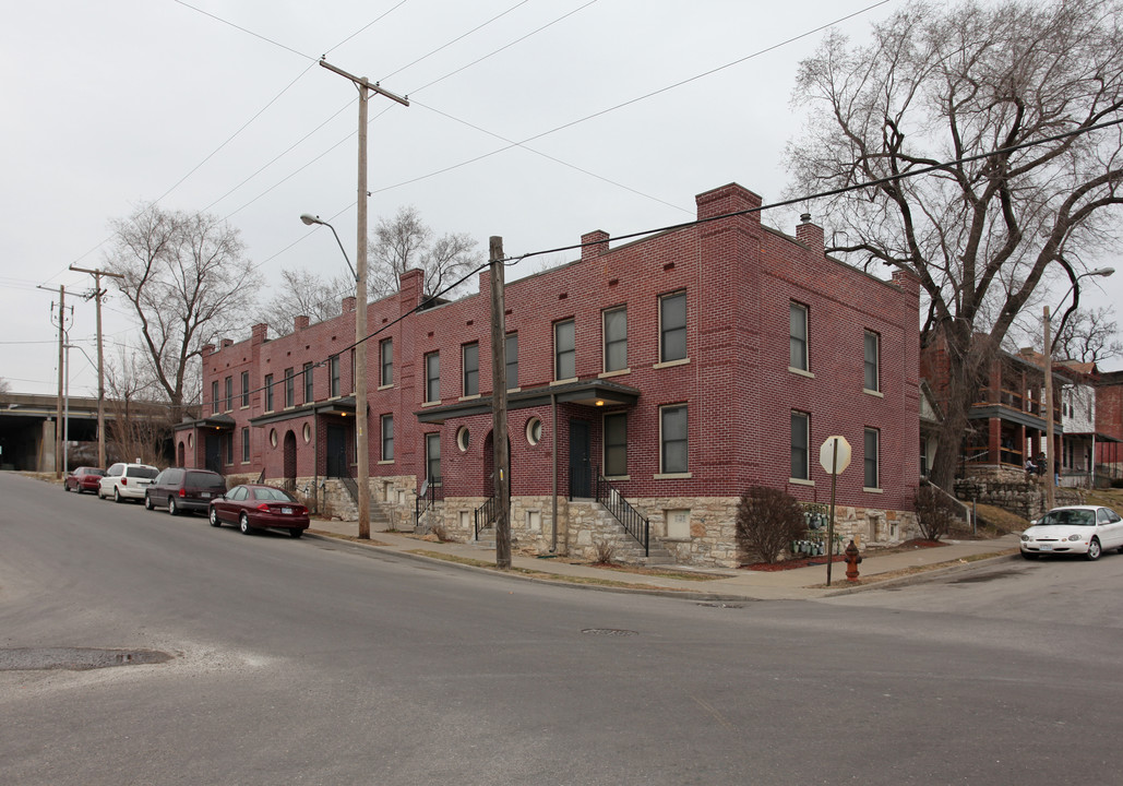 Westside Apartments in Kansas City, MO - Building Photo