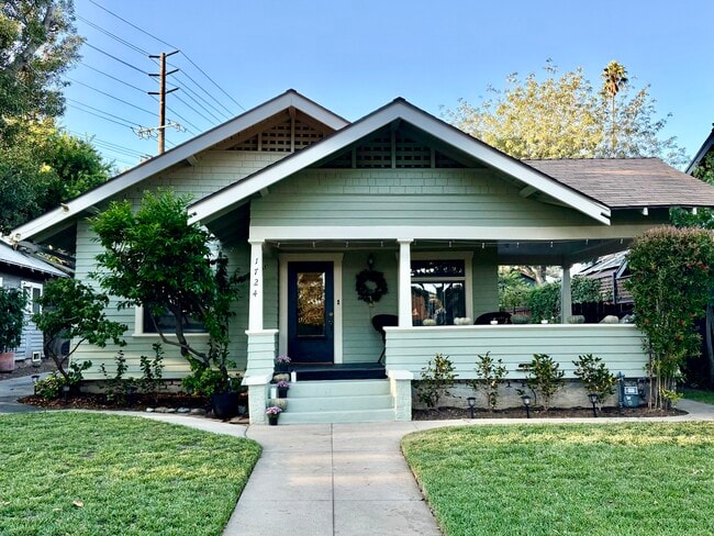 property at 1724 Oxley St