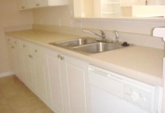 323 McKenna Cir in Greenville, SC - Building Photo - Building Photo