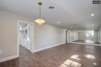 417 Sue St, Unit Main House in Houston, TX - Building Photo - Building Photo