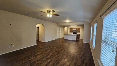 2117 Shady Glen Trail in Princeton, TX - Building Photo - Building Photo