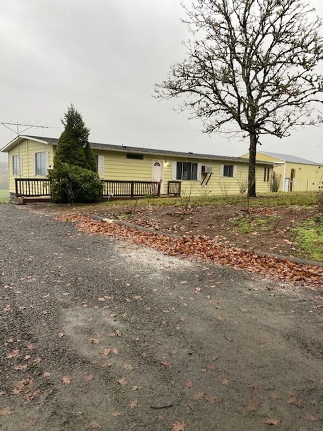 21380 NW Goodrich Rd in Yamhill, OR - Building Photo - Building Photo