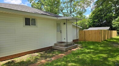412 N Houston Lake Blvd in Centerville, GA - Building Photo - Building Photo