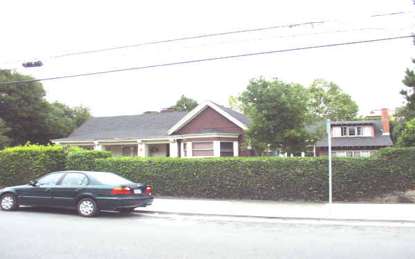 106-120 Tilton Ave in San Mateo, CA - Building Photo