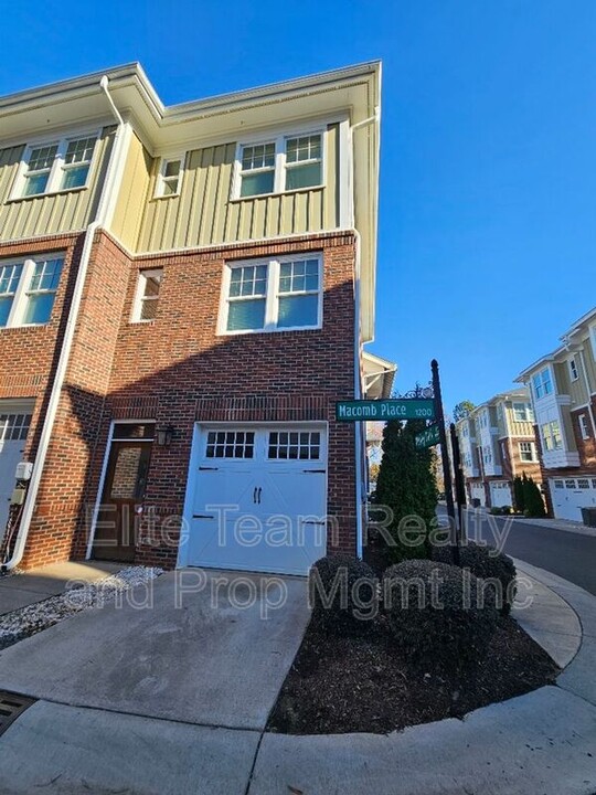 1202 Macomb Pl in Charlotte, NC - Building Photo