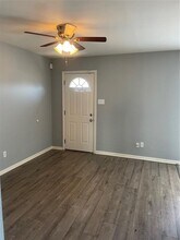 5793 Maple Hill Dr in Houston, TX - Building Photo - Building Photo