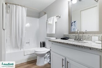 5704 W Thomas Rd, Unit 173 in Phoenix, AZ - Building Photo - Building Photo