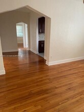226 Sidonia Ave-Unit -4 in Coral Gables, FL - Building Photo - Building Photo
