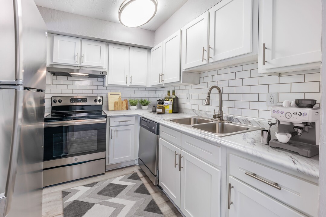 Mystic Bay Apartments in Largo, FL - Building Photo