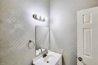 2930 Ellington St photo'