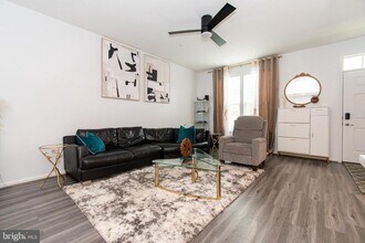 4559 Tinder Box Cir in Monrovia, MD - Building Photo - Building Photo