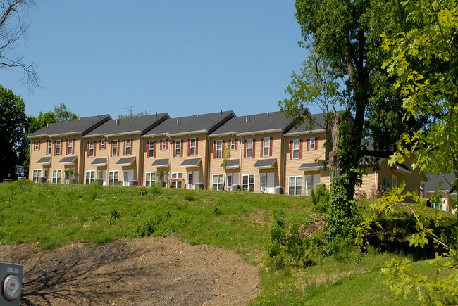 Mason's Ridge in New Windsor, NY - Foto de edificio - Building Photo