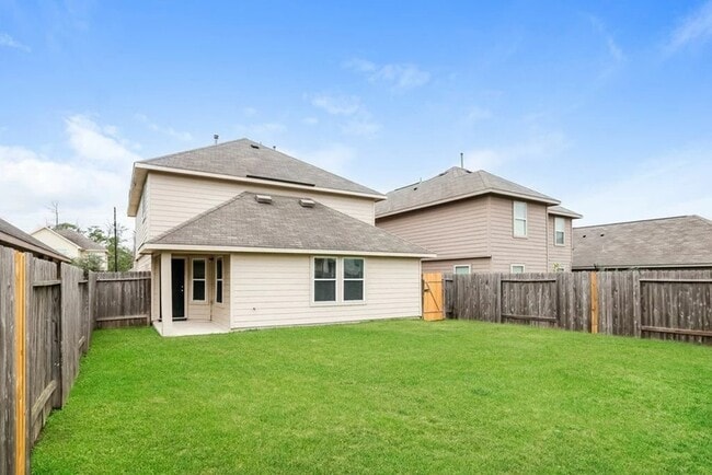 9910 Piave Drive in Houston, TX - Building Photo - Building Photo