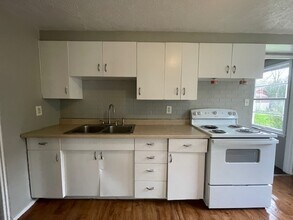 1233 Huey St in South Bend, IN - Building Photo - Building Photo