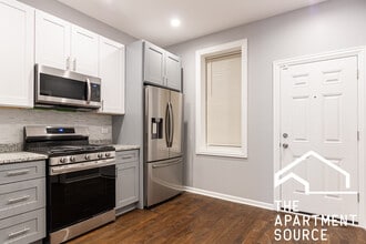 2527 W Division St, Unit 2 in Chicago, IL - Building Photo - Building Photo