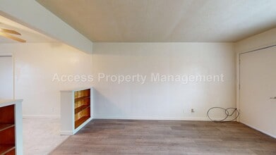 143 Marilyn Ave, Unit 143 in Stockton, CA - Building Photo - Building Photo