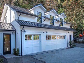 1723 N 128th St in Seattle, WA - Building Photo