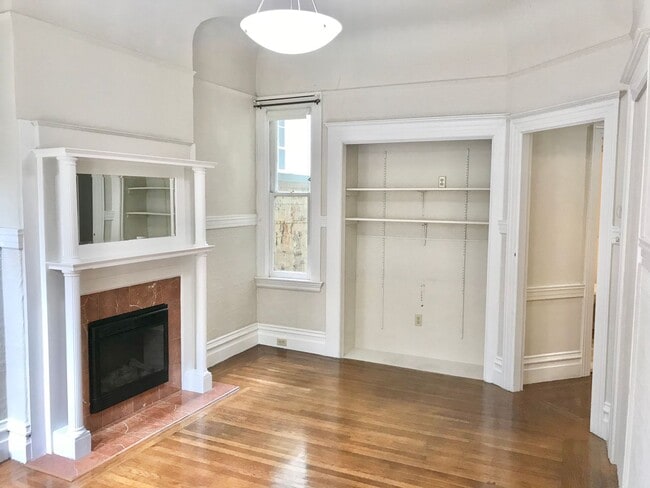 property at 323 Presidio Ave