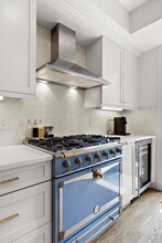 157 8th St in Hoboken, NJ - Building Photo - Building Photo