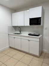 7205 W 3rd Ave in Hialeah, FL - Building Photo - Building Photo