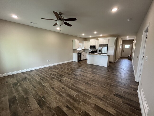 603 Spring Ridge Rd in Warrensburg, MO - Building Photo - Building Photo