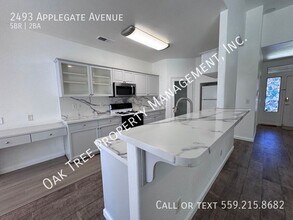 2493 Applegate Ave in Clovis, CA - Building Photo - Building Photo