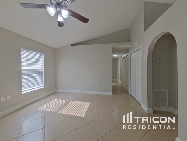 1729 Burnham Ct in Clermont, FL - Building Photo - Building Photo