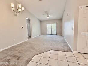 8227 Lobster Bay Ct in Jacksonville, FL - Building Photo - Building Photo