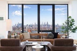 240 Willoughby in Brooklyn, NY - Foto de edificio - Building Photo