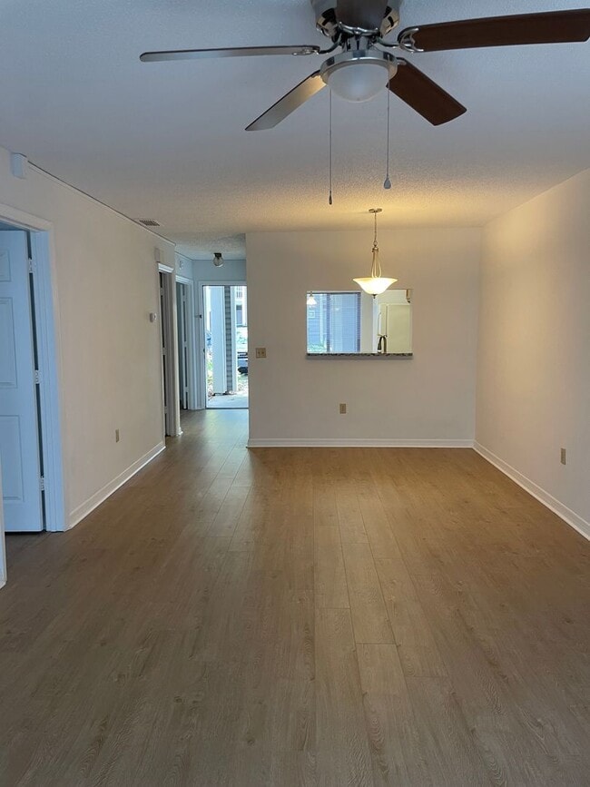 2210 Stonington Ave in Orlando, FL - Building Photo - Building Photo