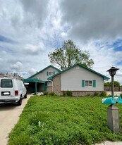 8-10 Mumford Pl in Longmont, CO - Building Photo