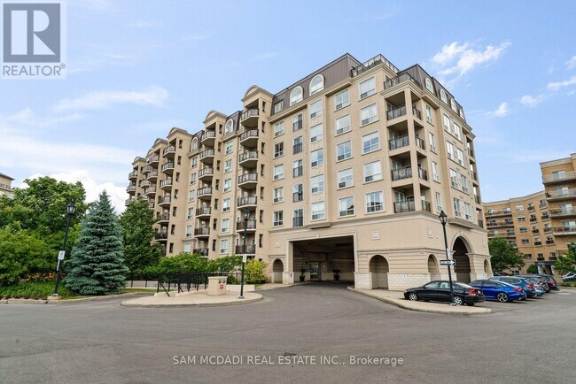 property at 1-601 Maison Parc Ct