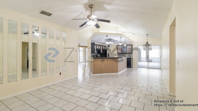 180 Parkview Dr in Palm Coast, FL - Building Photo - Building Photo