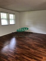 303 Edgewater Rd in Savannah, GA - Building Photo