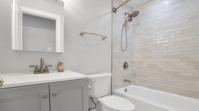 717 Adams St in Hoboken, NJ - Building Photo - Building Photo