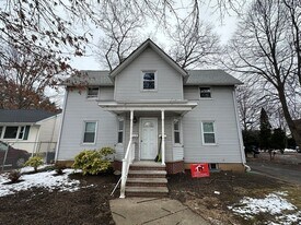 25 Garden St in Edison, NJ - Building Photo