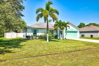 1838 SE Genaro Terrace in Port St. Lucie, FL - Building Photo - Building Photo