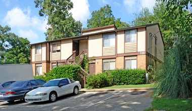 720 Pointe Ct in Tallahassee, FL - Building Photo - Building Photo