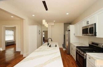 62 Whitney St in Hartford, CT - Foto de edificio - Building Photo