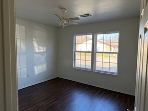 300 Russell St in Roland, OK - Building Photo - Building Photo