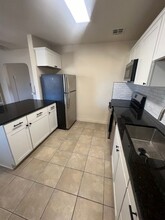 1411 Manzano St NE in Albuquerque, NM - Building Photo - Building Photo