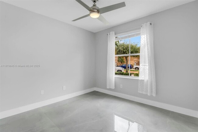 801 NW 134th Ave in Pembroke Pines, FL - Building Photo - Building Photo