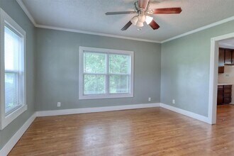 502 N 8th St in Midlothian, TX - Building Photo - Building Photo