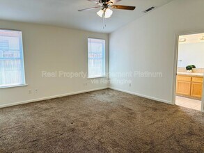 228 River in Madera, CA - Building Photo - Building Photo